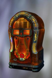 juke box-ridotta web.jpg