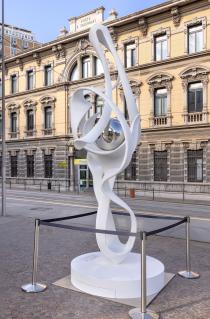 Un'opera della mostra dello scultore Gianfranco Meggiato