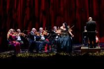 Marita Paparizou con l'orchestra I Solisti Veneti Marita Paparizou con l'orchestra I Solisti Veneti