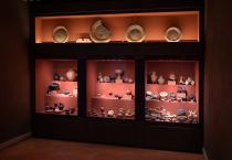vetrina con materiale etrusco