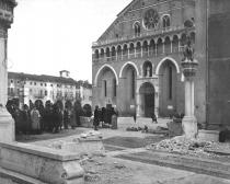 Padova. Piazza del Santo dopo il bombardamento del 30-31 dicembre 1917