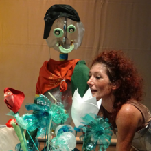 Locandina dello spettacolo Riciclando. L'epopea dei rifiuti Locandina dello spettacolo Riciclando. L'epopea dei rifiuti