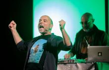 Una scena dello spettacolo Venuti dal mare